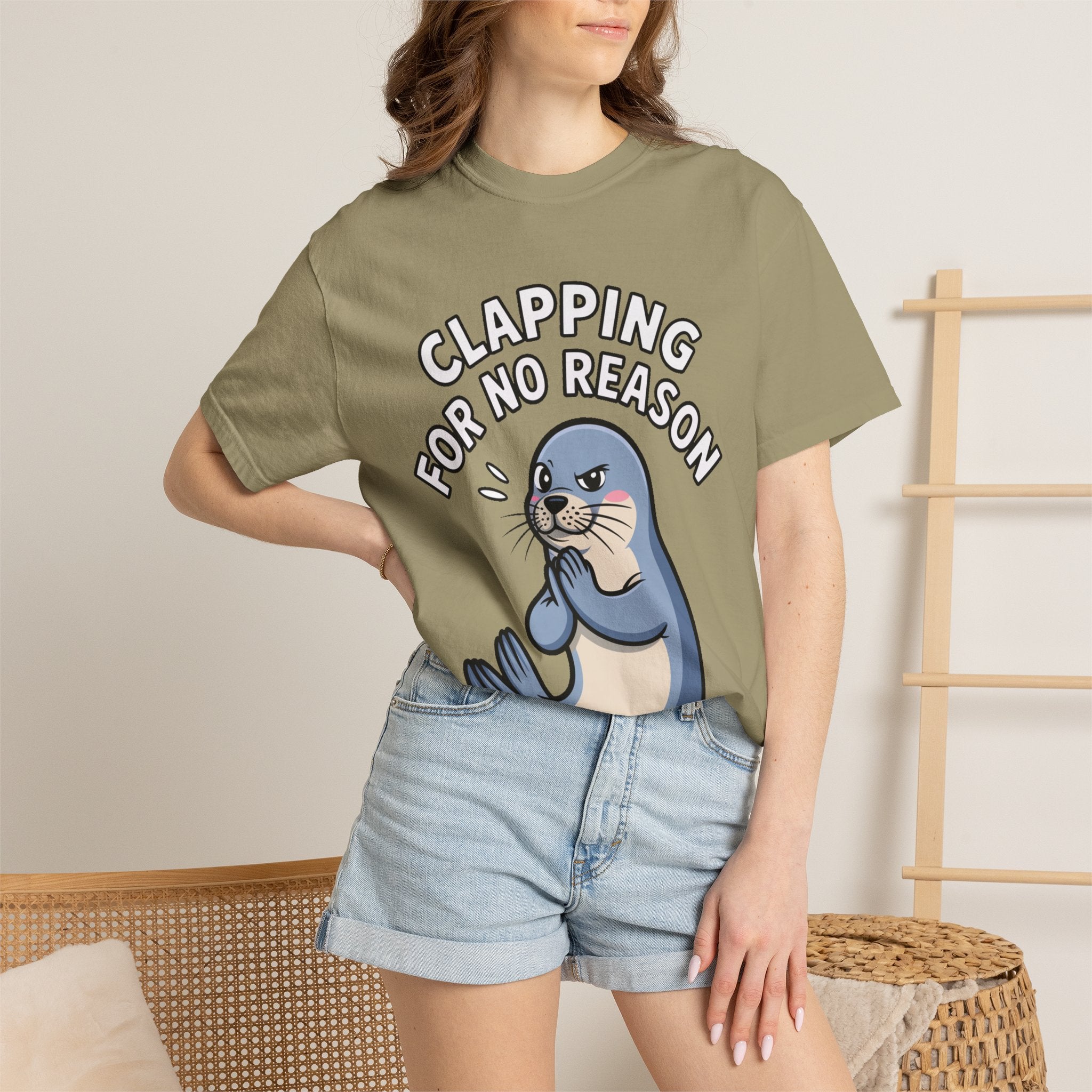Clapping For No Reason Seal Shirt, Funny Sassy Seal T-Shirt, Cute Cartoon Animal Tee, Sarcastic Meme Gift