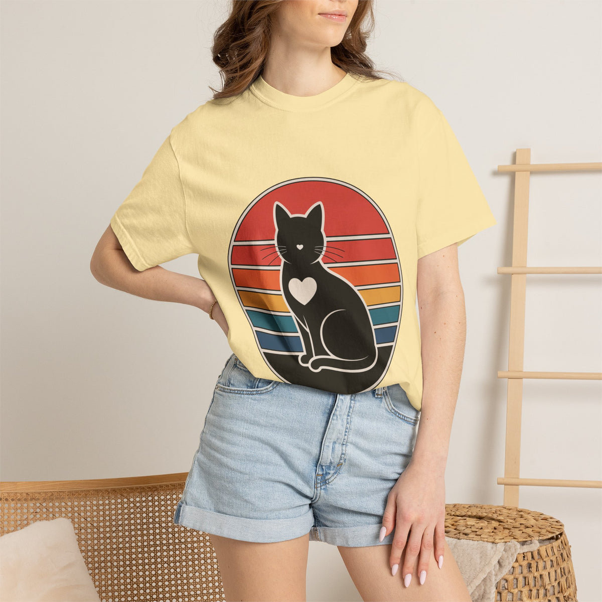 Cat Mom Sunset Badge Shirt, Retro Vintage Cat Lover T-Shirt, Minimalist Circular Badge Tee, Cute Cat Mom Gift