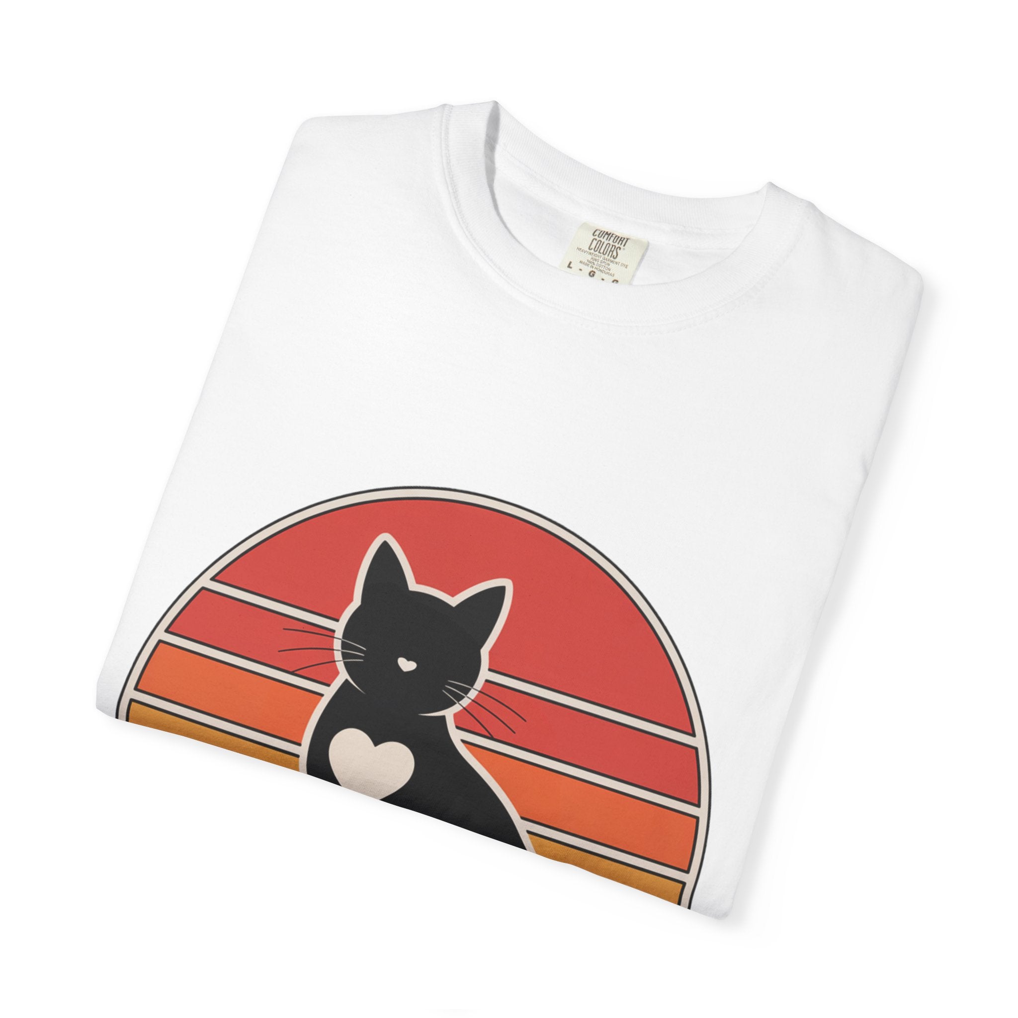 Cat Mom Sunset Badge Shirt, Retro Vintage Cat Lover T-Shirt, Minimalist Circular Badge Tee, Cute Cat Mom Gift