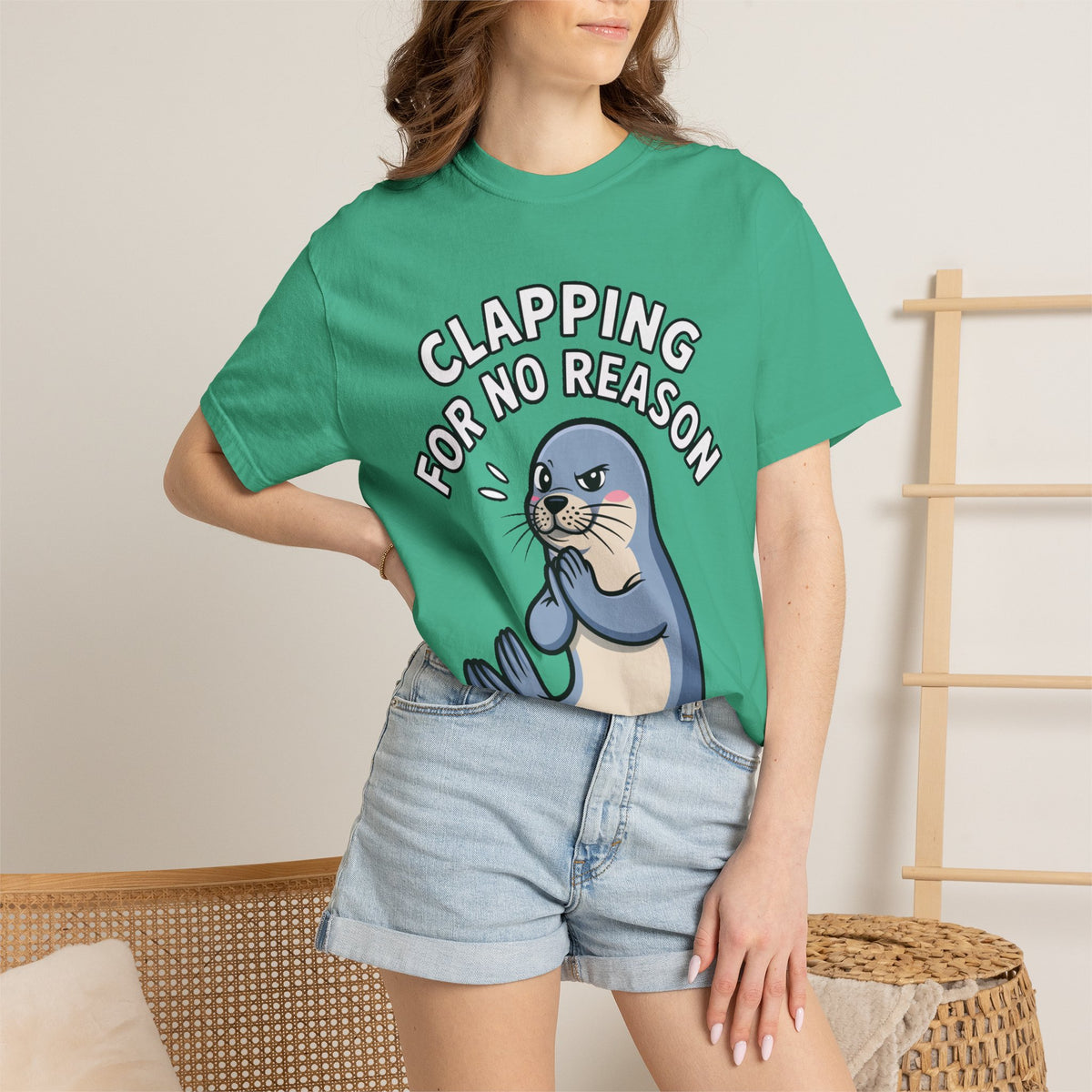 Clapping For No Reason Seal Shirt, Funny Sassy Seal T-Shirt, Cute Cartoon Animal Tee, Sarcastic Meme Gift