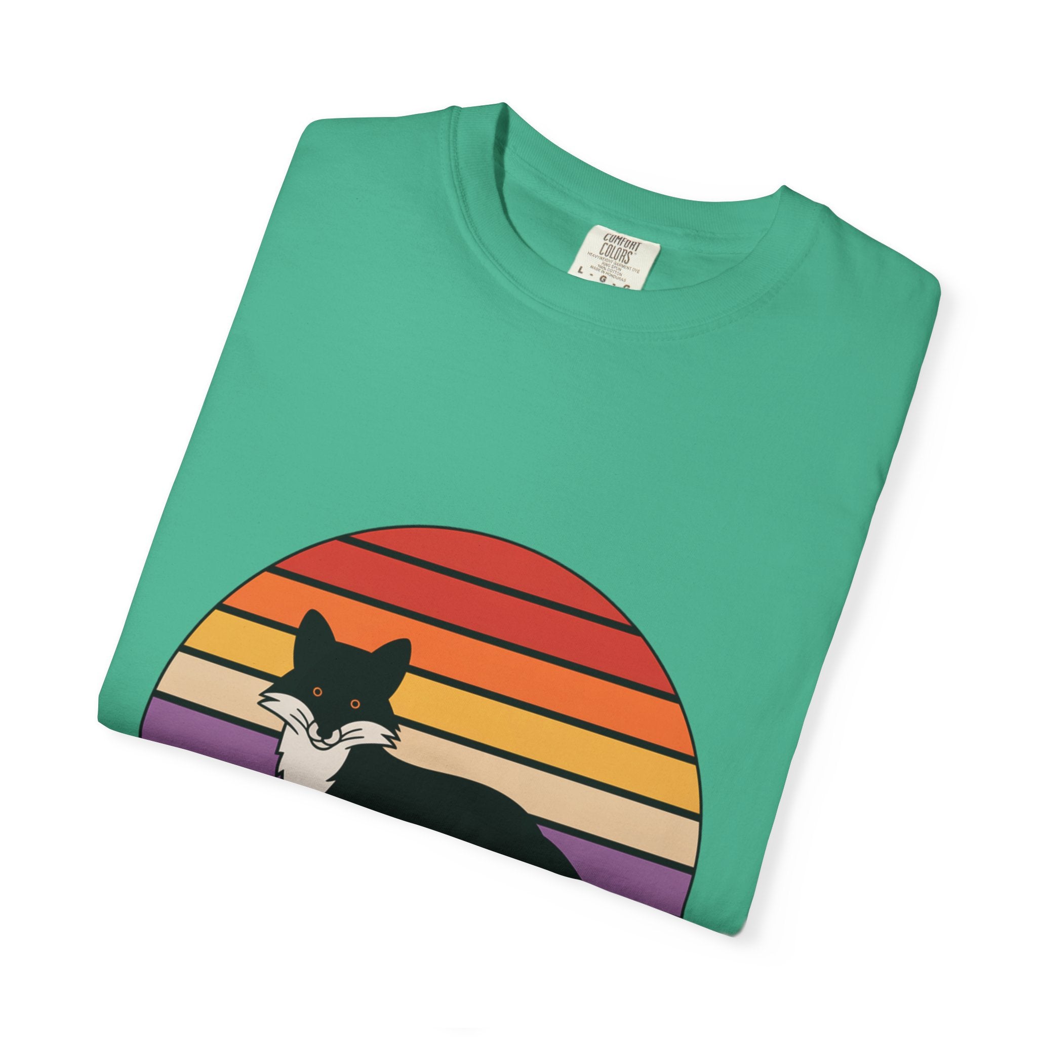 Retro Sunset Fox Badge T-Shirt