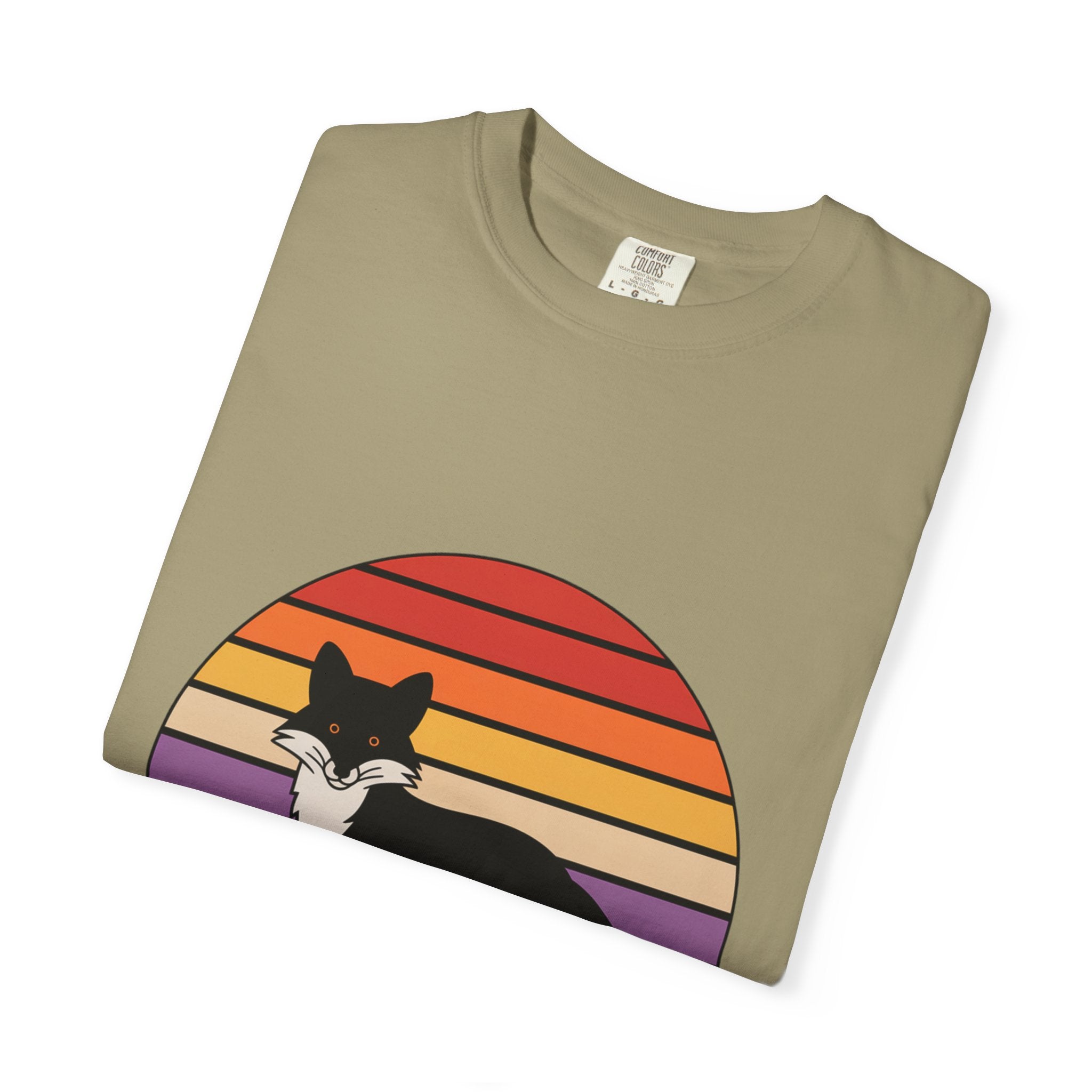 Retro Sunset Fox Badge T-Shirt