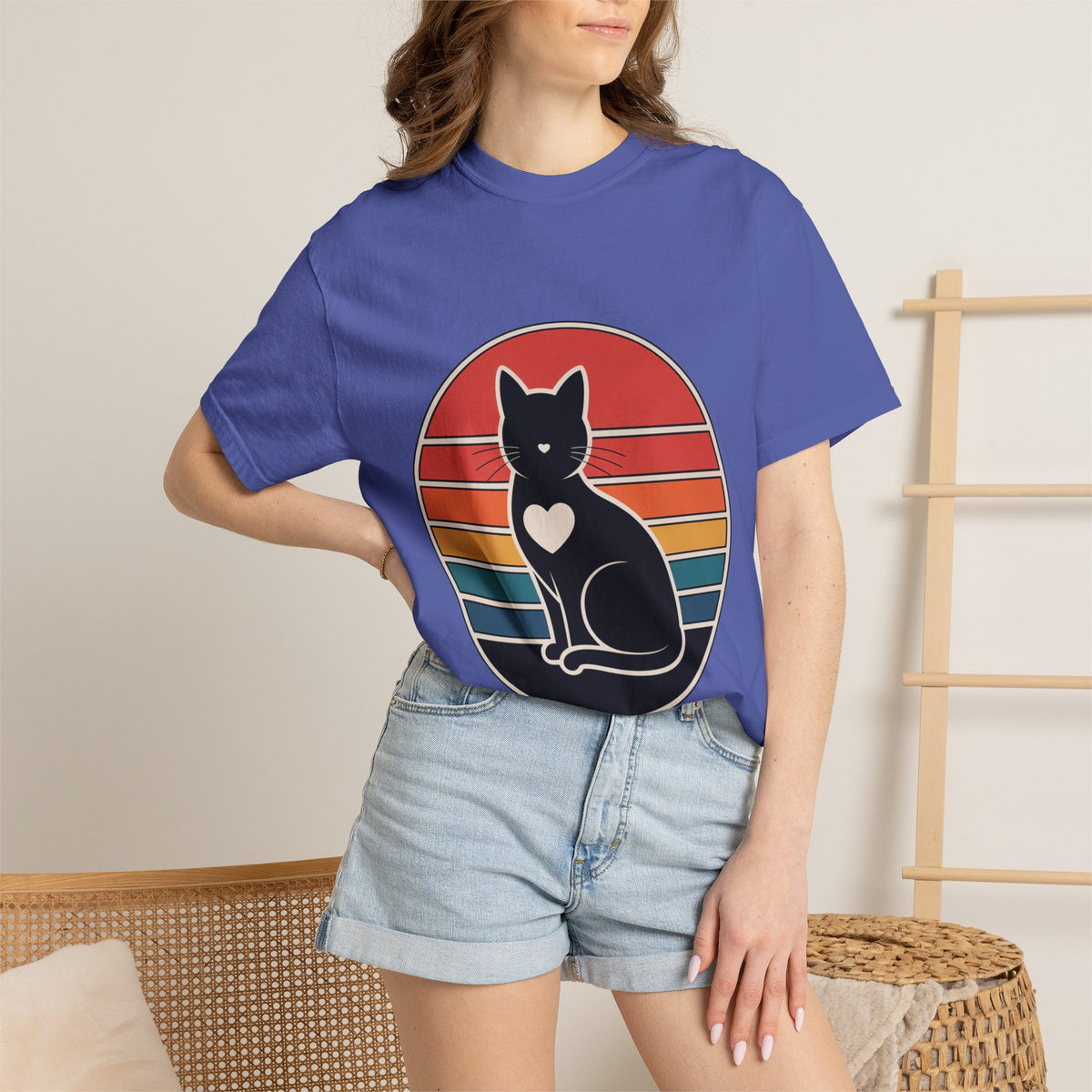 Cat Mom Sunset Badge Shirt, Retro Vintage Cat Lover T-Shirt, Minimalist Circular Badge Tee, Cute Cat Mom Gift
