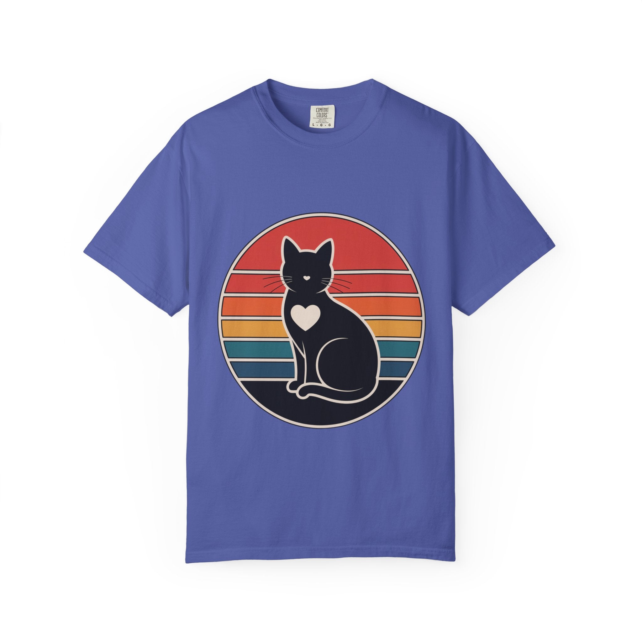 Cat Mom Sunset Badge Shirt, Retro Vintage Cat Lover T-Shirt, Minimalist Circular Badge Tee, Cute Cat Mom Gift