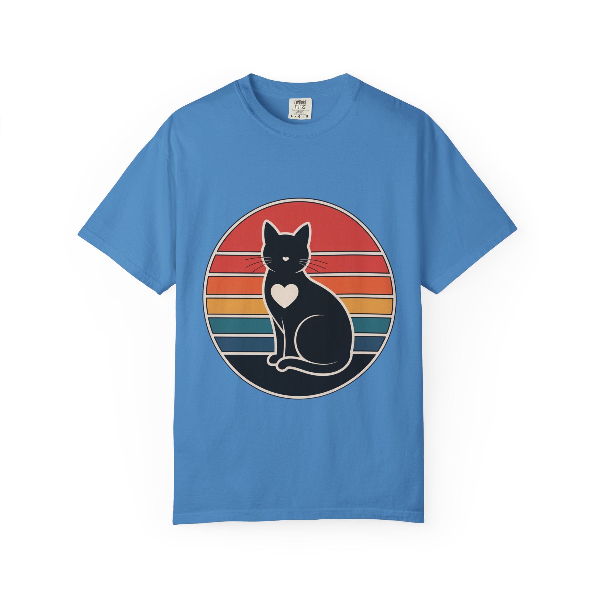 Cat Mom Sunset Badge Shirt, Retro Vintage Cat Lover T-Shirt, Minimalist Circular Badge Tee, Cute Cat Mom Gift