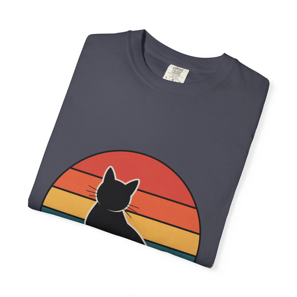 Retro Sunset Cat Badge T-Shirt