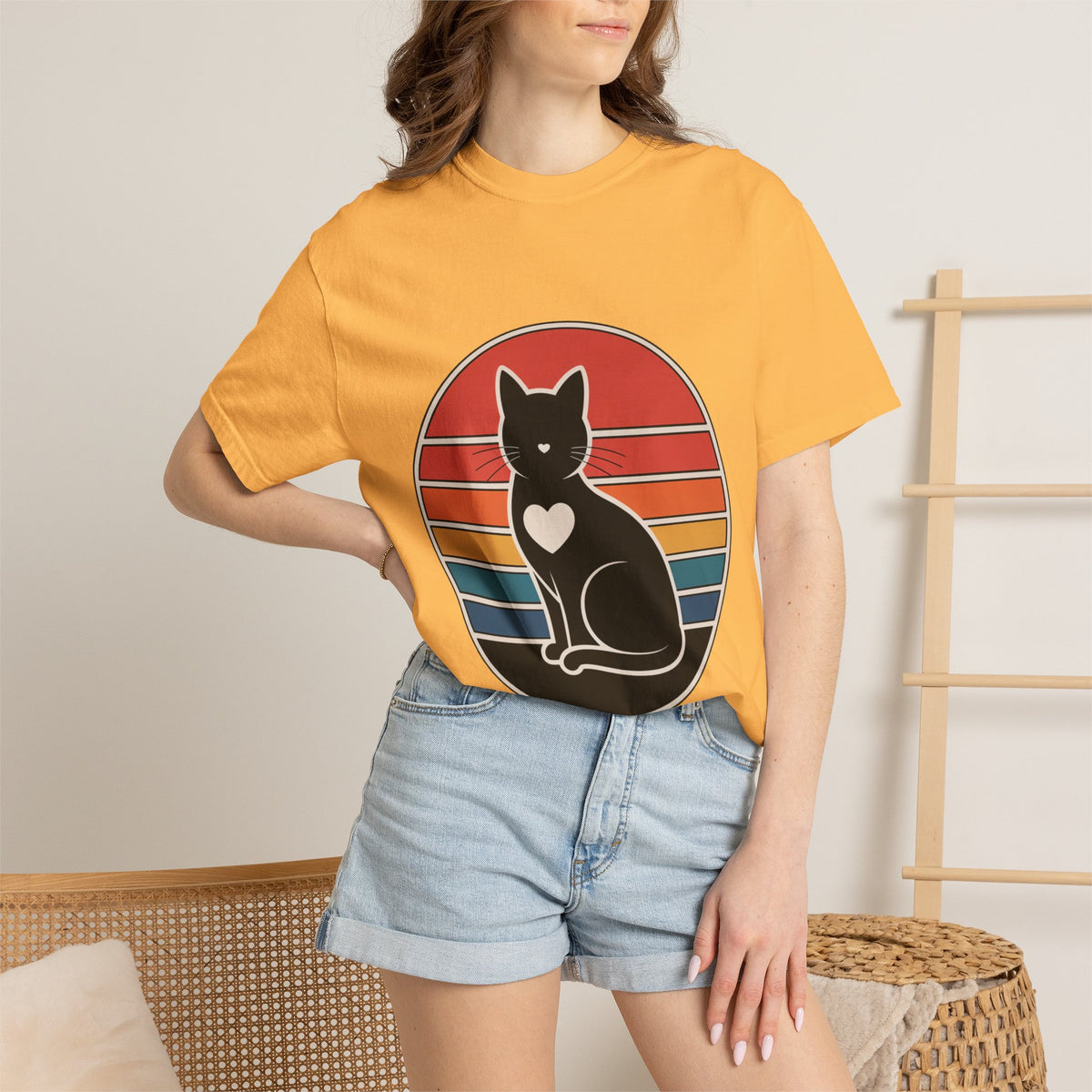 Cat Mom Sunset Badge Shirt, Retro Vintage Cat Lover T-Shirt, Minimalist Circular Badge Tee, Cute Cat Mom Gift