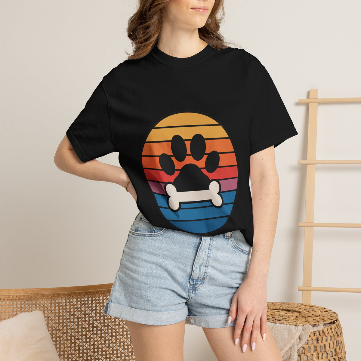 Dog Mom Retro Badge Shirt, Vintage Sunset Dog Lover T-Shirt, Retro Circle Badge Dog Mama Tee, Cute Paw Print Bone Graphic Shirt
