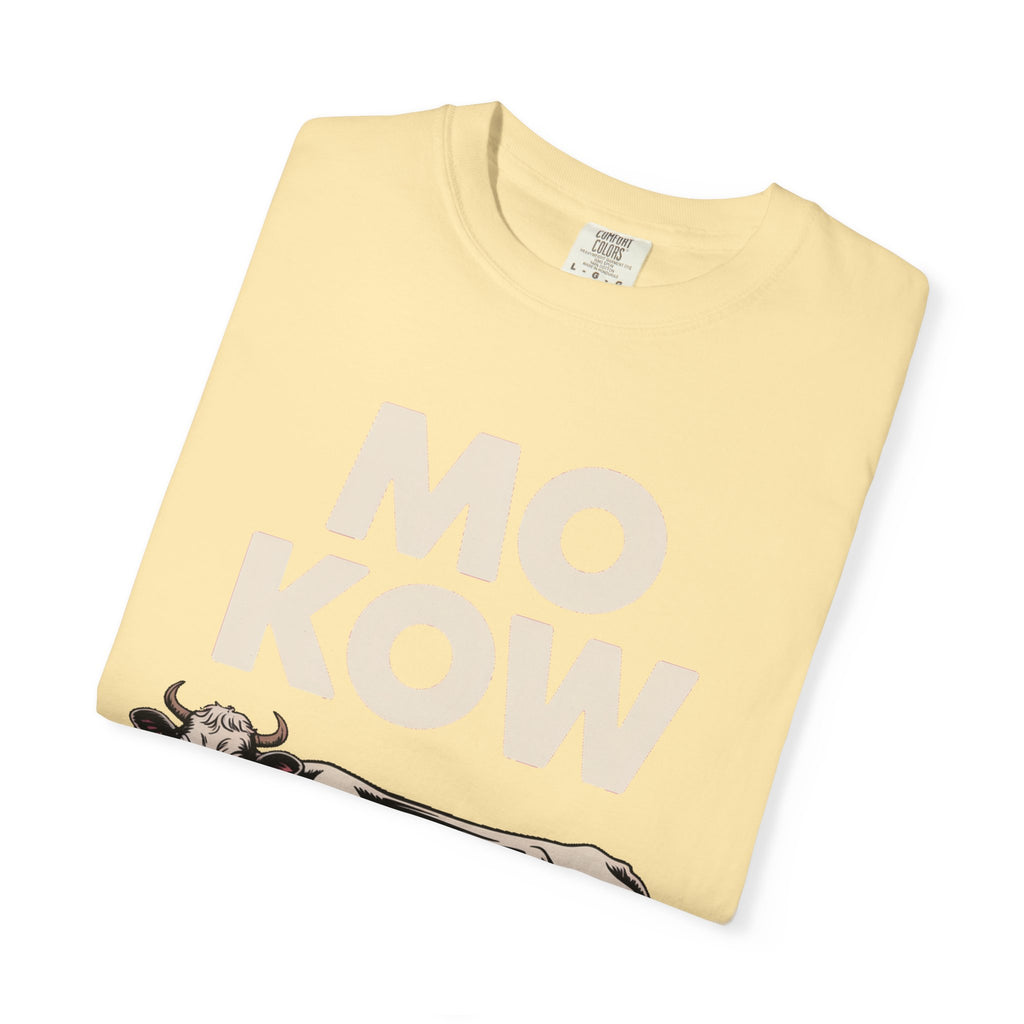 Mo Kow Funny Cow Shirt, Absurd Meme T-Shirt, Deadpan Farm Animal Tee, Weird Cow Lover Gift, Funny Misspelled Label Shirt