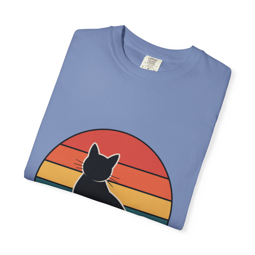 Retro Sunset Cat Badge T-Shirt
