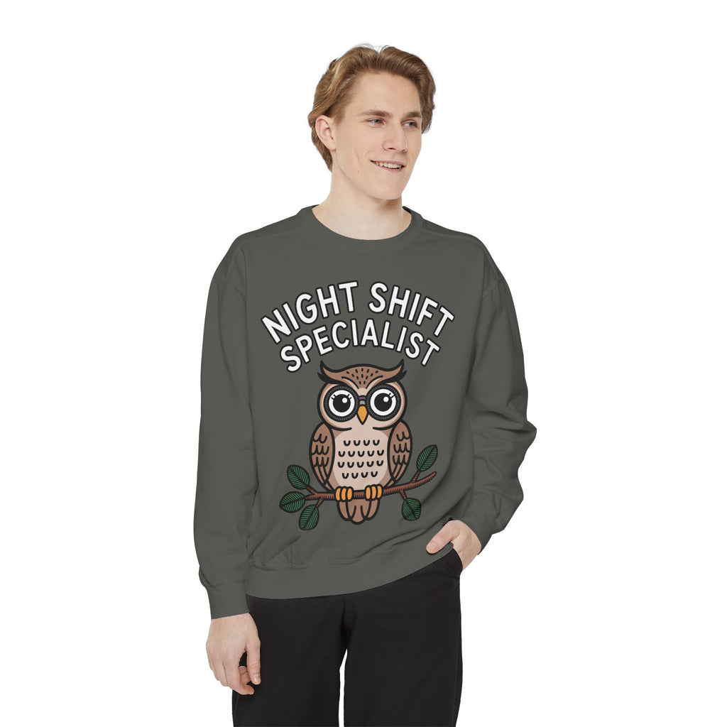 Night Shift Owl Sweatshirt, Funny Night Owl Crewneck, Night Shift Specialist Gift, Cute Bird Lover Sweatshirt, Nurse Gift